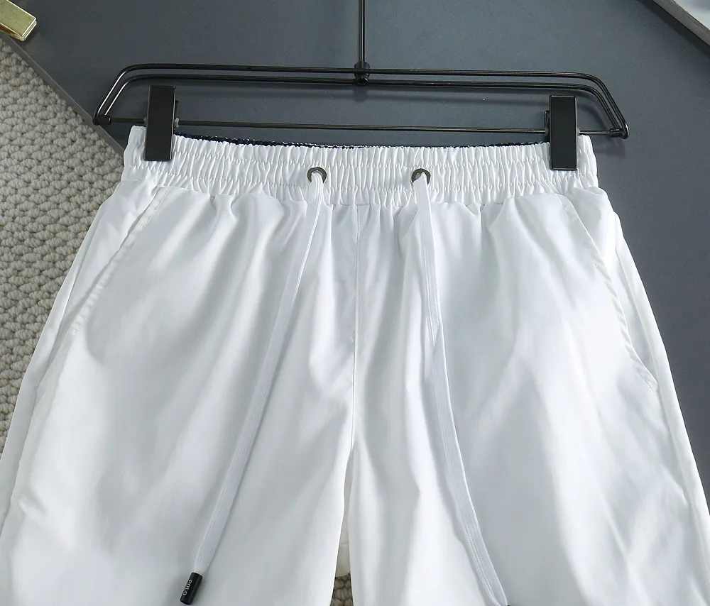 P190 🌸🌸Ralph Lauren Polo 2025 spring and summer new three-quarter pants [beach pants] are comfortable to wear, low-key yet luxurious, very high-end, and have a fashionable and high-end pocket design. Needless to say, the pants style and tailoring are exquisite and lively. Really first-class and top-quality materials. Really top-grade casual pants and elastic pants, of outstanding quality. After heavy washing, the pants are very soft, not fussy, and the upper body is absolutely stylish and extremely luxurious. Size:M-4XL